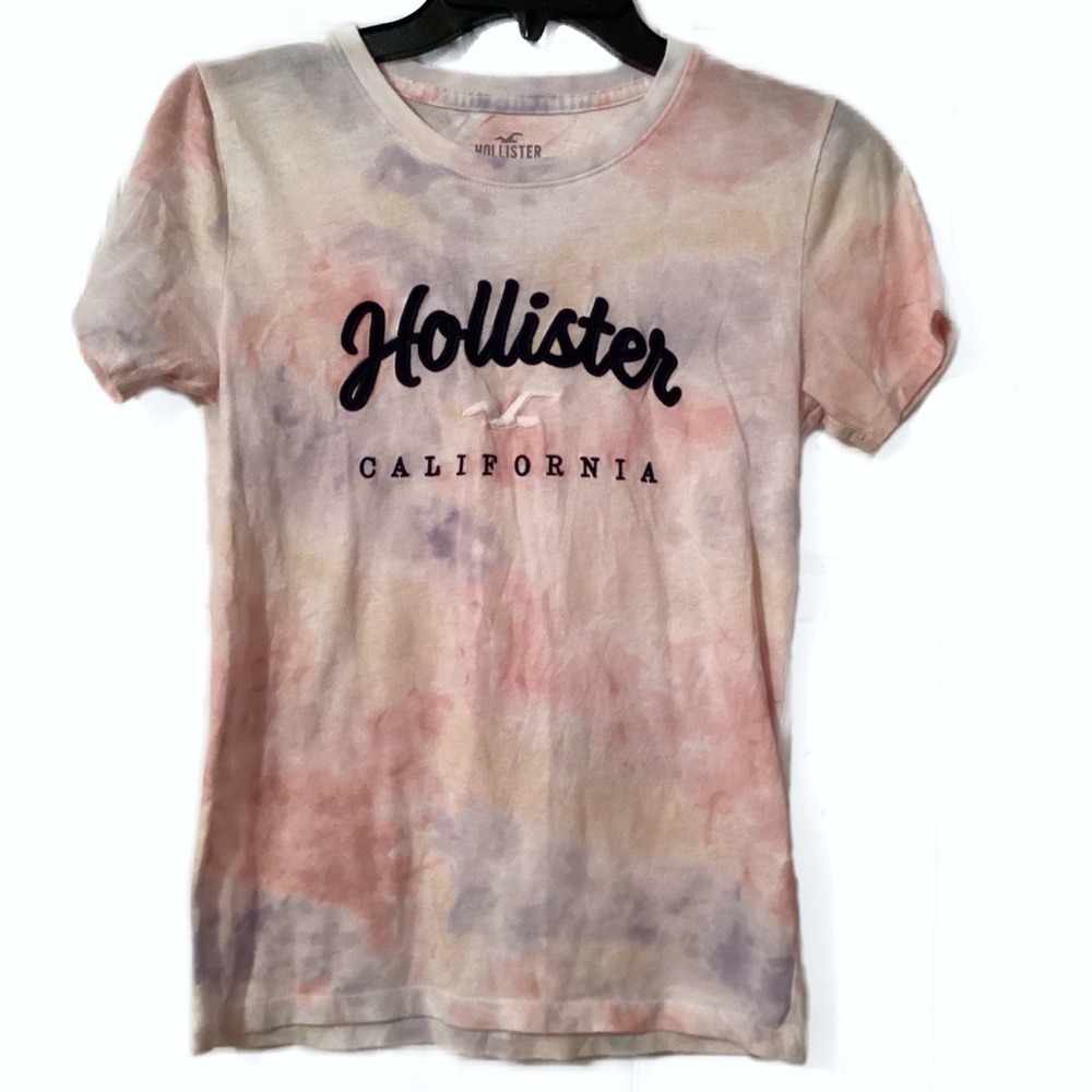 4/$15 💗 HOLLISTER Size XS Pastel Pattern Logo T-Shirt